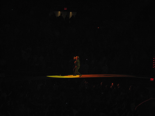 112205u2msg10.jpg