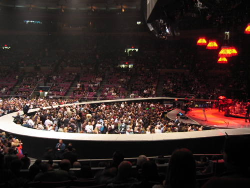 112205u2msg2.jpg