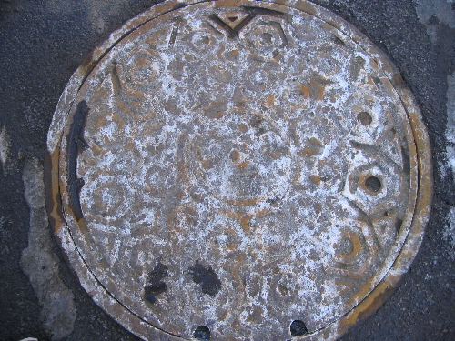 frostymanhole.jpg